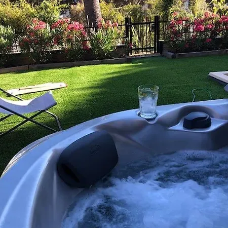 Superbe Appartement Haut De Gamme Avec Jacuzzi Йер
